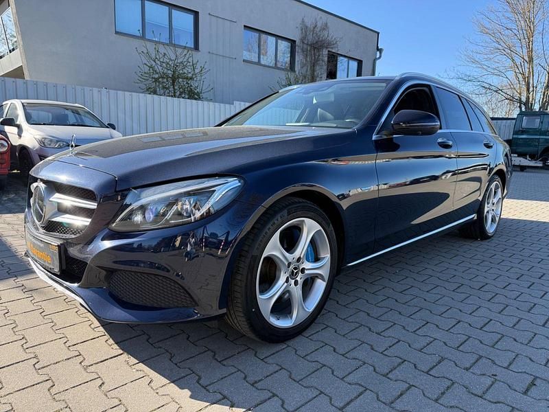 Gebraucht Mercedes C350e 211 PS (155 kW) 2017 Blau Kombi