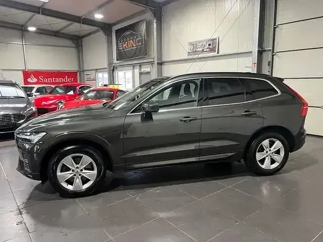 Gebraucht Volvo XC60 197 PS (144 kW) 2021 Pine grey SUV