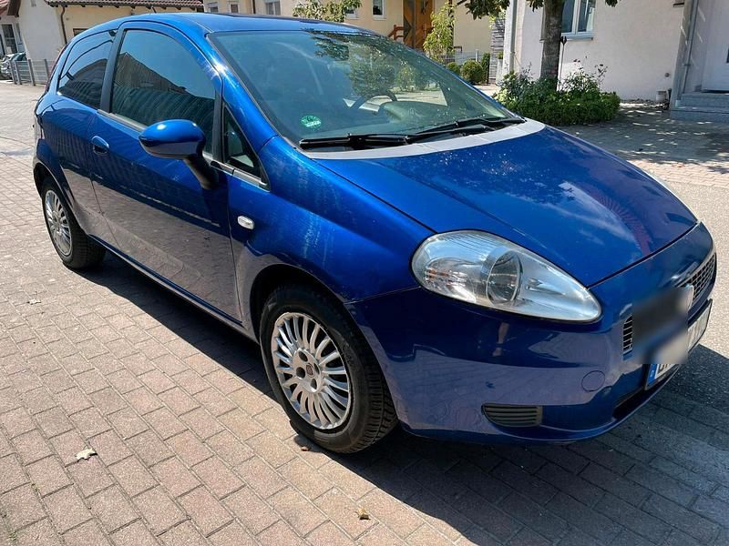 Blau Gebraucht 2008 Fiat Grande Punto Kleinwagen | 1.450 € (Fairer Preis) - Bild 1/4