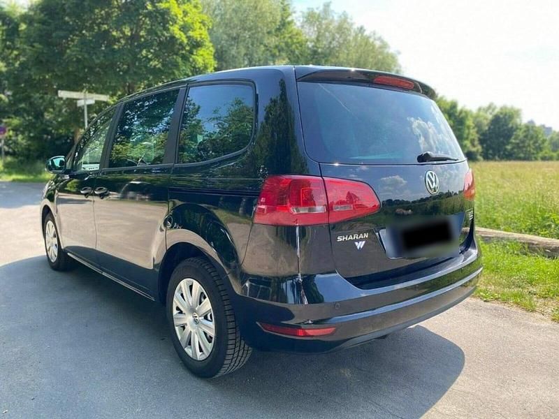Gebraucht VW Sharan 140 PS (102 kW) 2014 Schwarz Van / Kleinbus