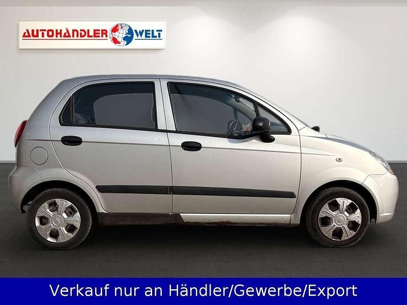 Gebraucht Chevrolet Matiz 52 PS (38 kW) 2010 Silber Kleinwagen