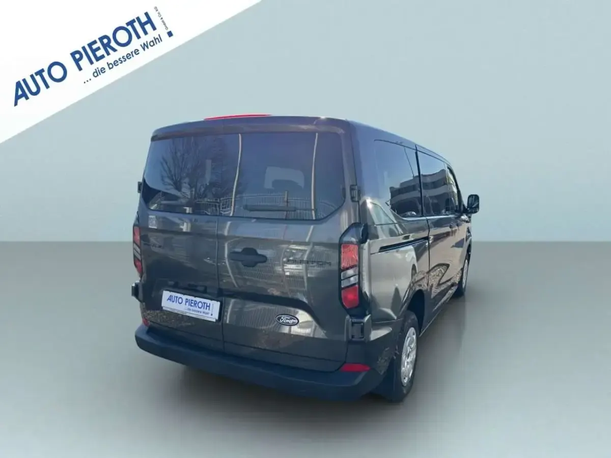 Gebraucht Ford Transit Custom Trend 136 PS (100 kW) 2026 Grau Van / Kleinbus