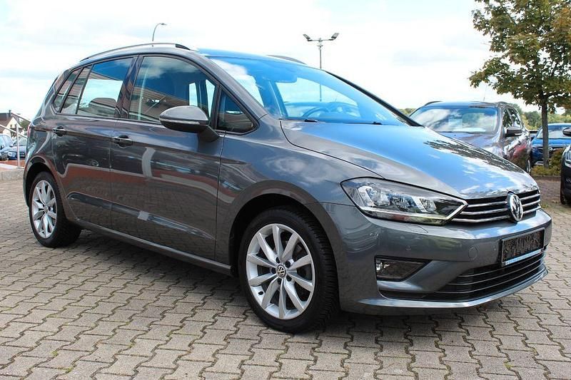 Gebraucht VW Golf VII Highline 125 PS (91 kW) 2017 Grau Limousine