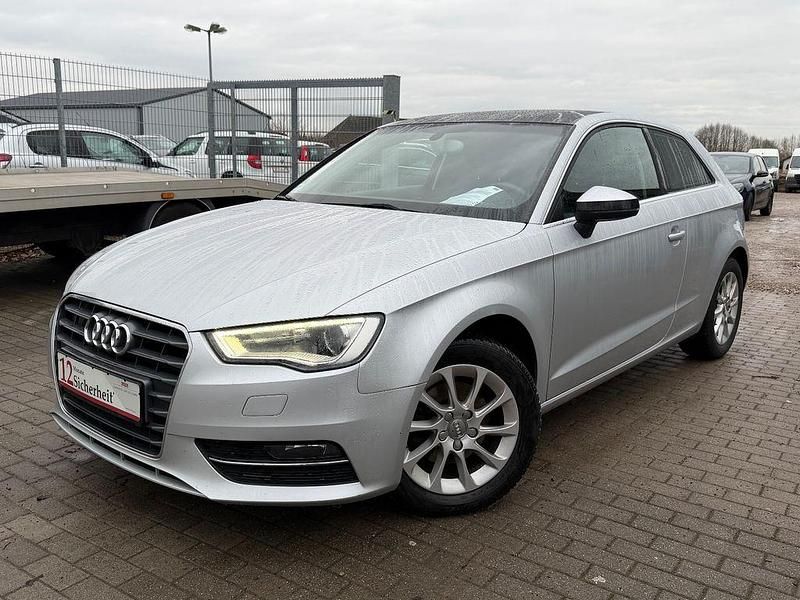 Gebraucht Audi A3 Attraction 122 PS (89 kW) 2014 Silber Kleinwagen