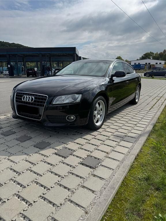 Schwarz Gebraucht 2010 Audi A5 Sportback Performance Kleinwagen | 7.300 € (Fairer Preis) - Bild 1/4