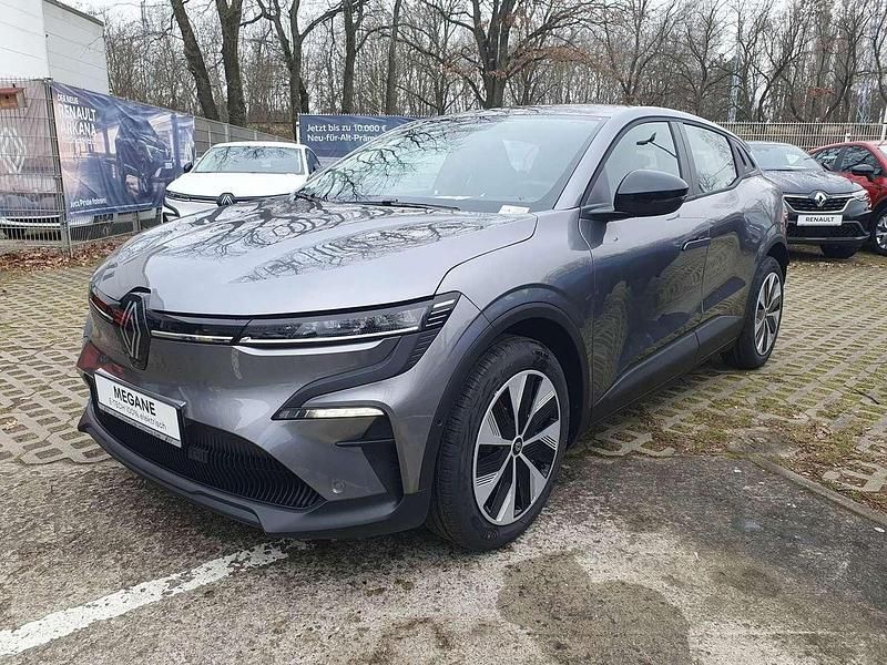 Dolomitgrau Gebraucht 2023 Renault Mégane Evolution Limousine | 26.989 € (Fairer Preis) - Bild 1/4