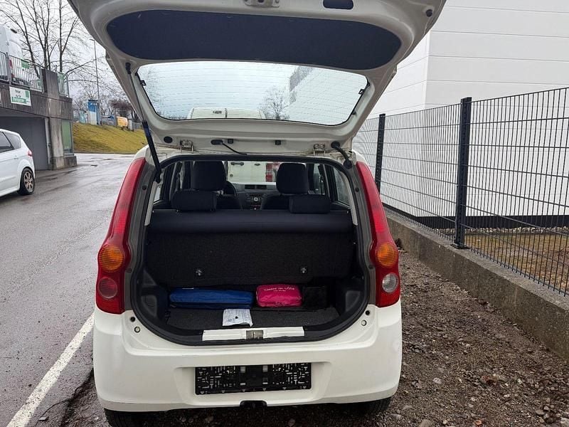 Gebraucht Daihatsu Cuore 69 PS (50 kW) 2010 Weiß Kleinwagen