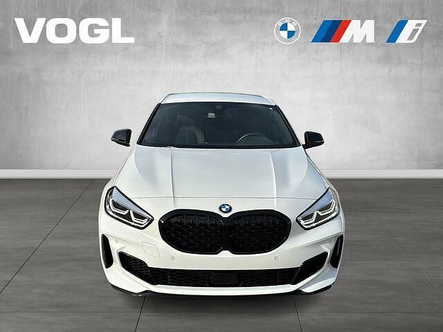 Gebraucht BMW M135 Efficient Dynamics 306 PS (225 kW) 2023 Alpinweiß uni Kleinwagen