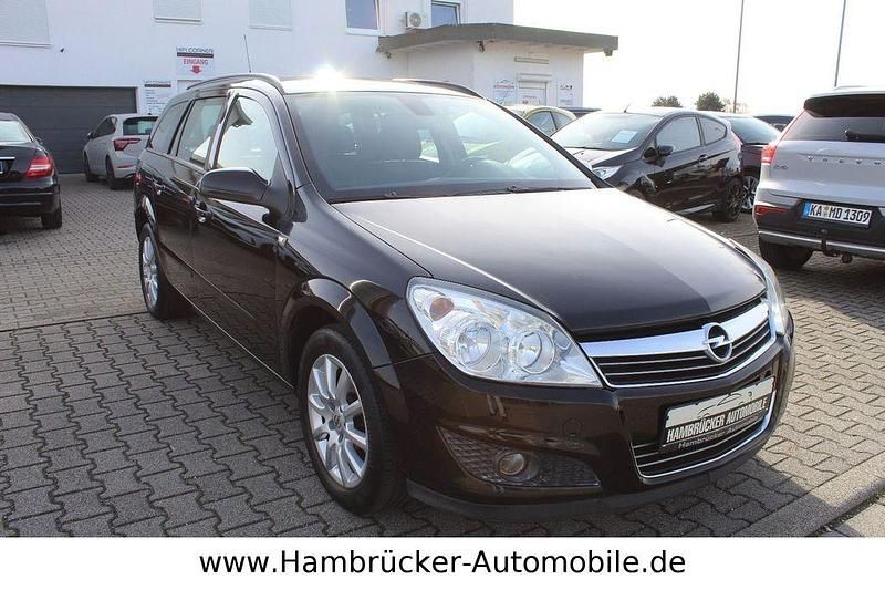 Gebraucht Opel Astra Edition 116 PS (85 kW) 2009 Schwarz Limousine