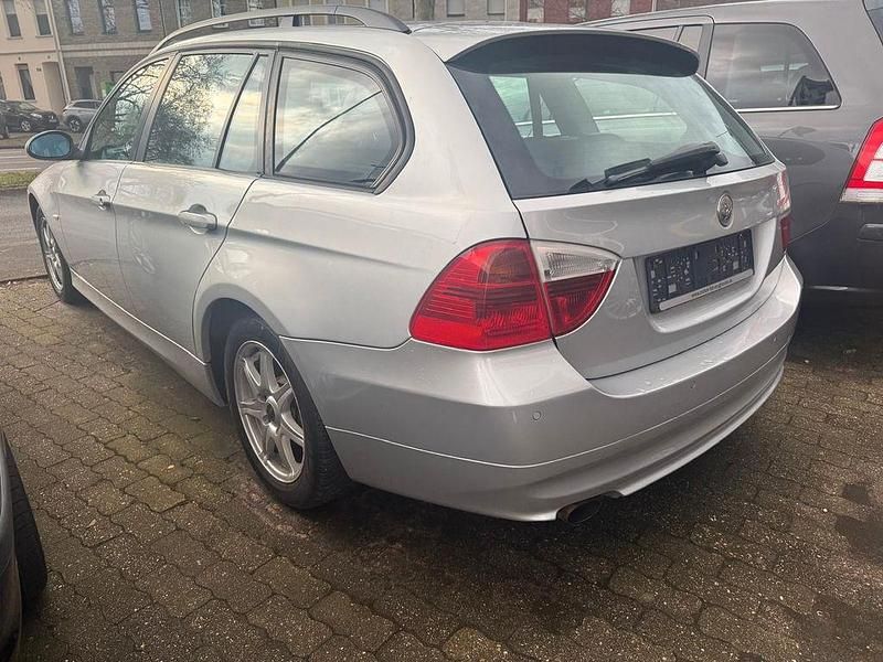 Gebraucht BMW 320 Comfort Edition 150 PS (110 kW) 2008 Silber Kombi