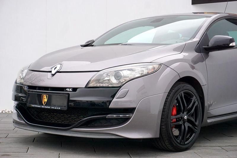 Gebraucht Renault Mégane III 250 PS (183 kW) 2011 Grau Coupé