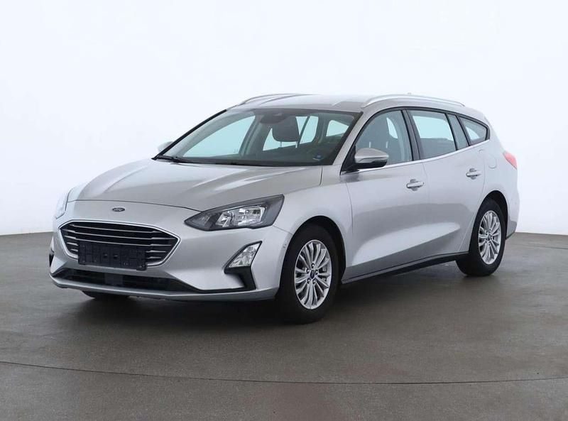Silber Gebraucht 2021 Ford Focus Titanium Kombi | 15.333 € (Fairer Preis) - Bild 1/4