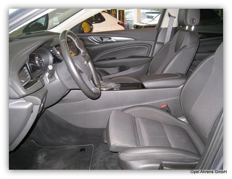 Gebraucht Opel Insignia Innovation 170 PS (125 kW) 2018 Grau Kombi