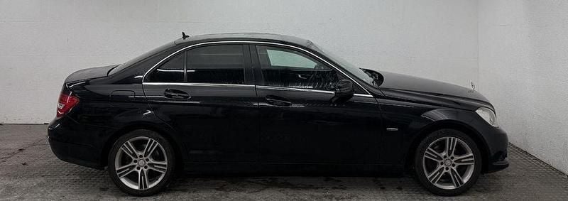 Gebraucht Mercedes C180 156 PS (114 kW) 2011 Schwarz Limousine