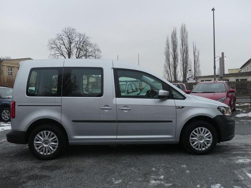 Gebraucht VW Caddy Trendline 84 PS (61 kW) 2015 Silber Van / Kleinbus
