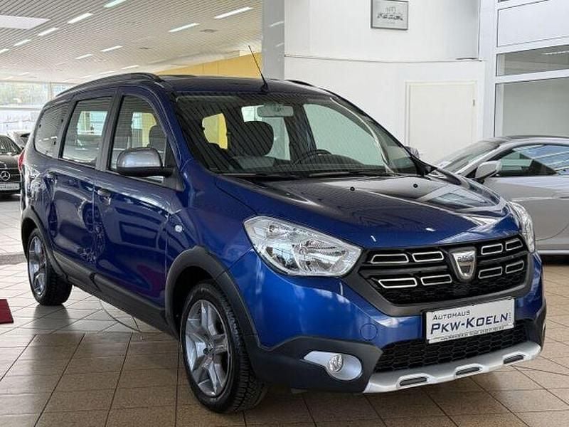 Gebraucht Dacia Lodgy Stepway 116 PS (85 kW) 2022 Blau Van / Kleinbus