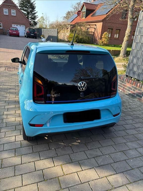 Używany VW e-up! Style 61 kW (83 KM) 2022 Niebieski Hatchback