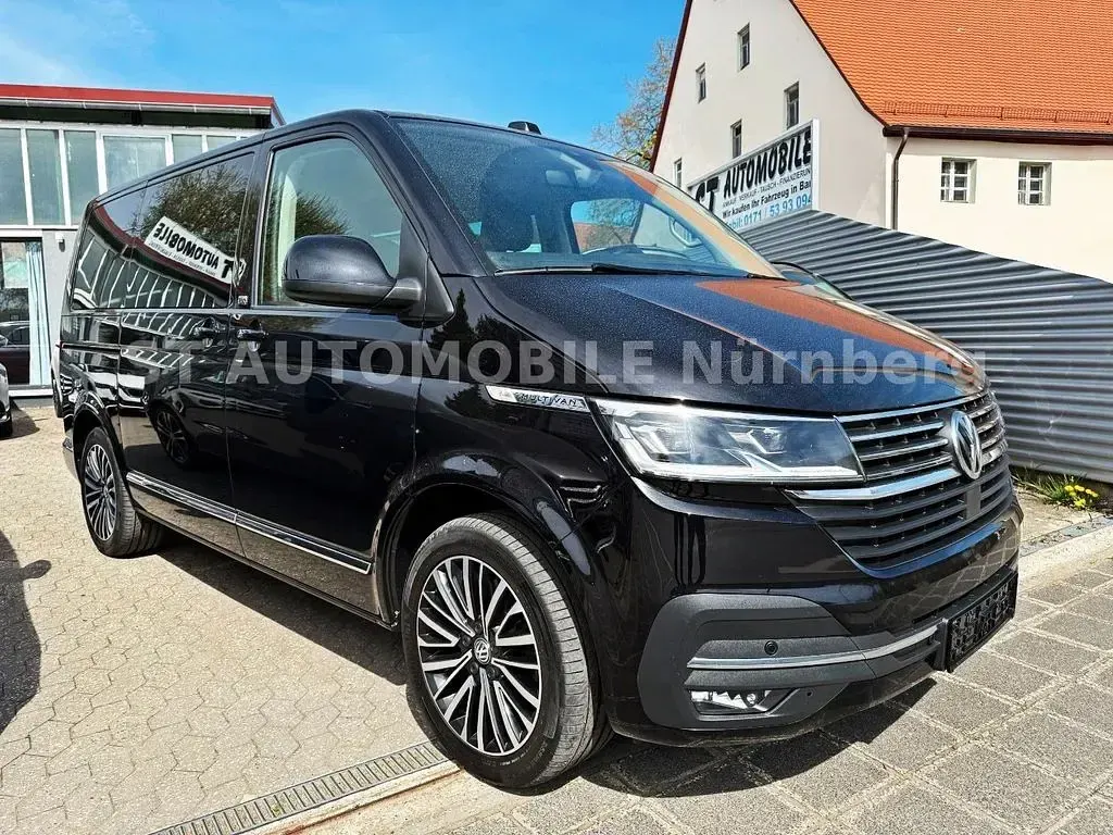 Gebraucht VW Multivan Generation Six 199 PS (146 kW) 2020 Deep black perleffekt Van / Kleinbus