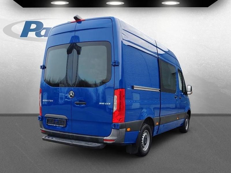 Gebraucht Mercedes Sprinter 163 PS (119 kW) 2020 Blau Van