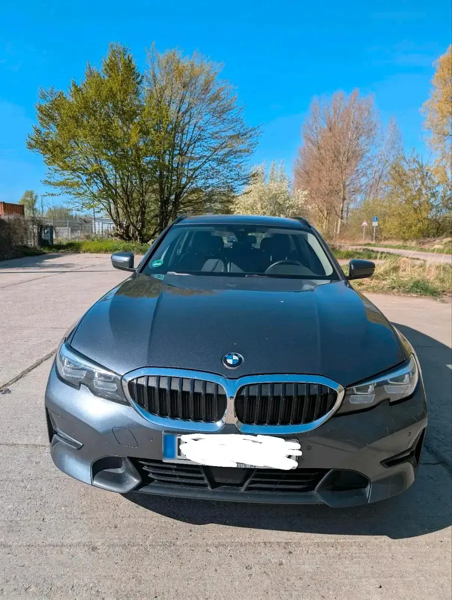 Gebraucht BMW 320 190 PS (139 kW) 2021 Grau Kombi