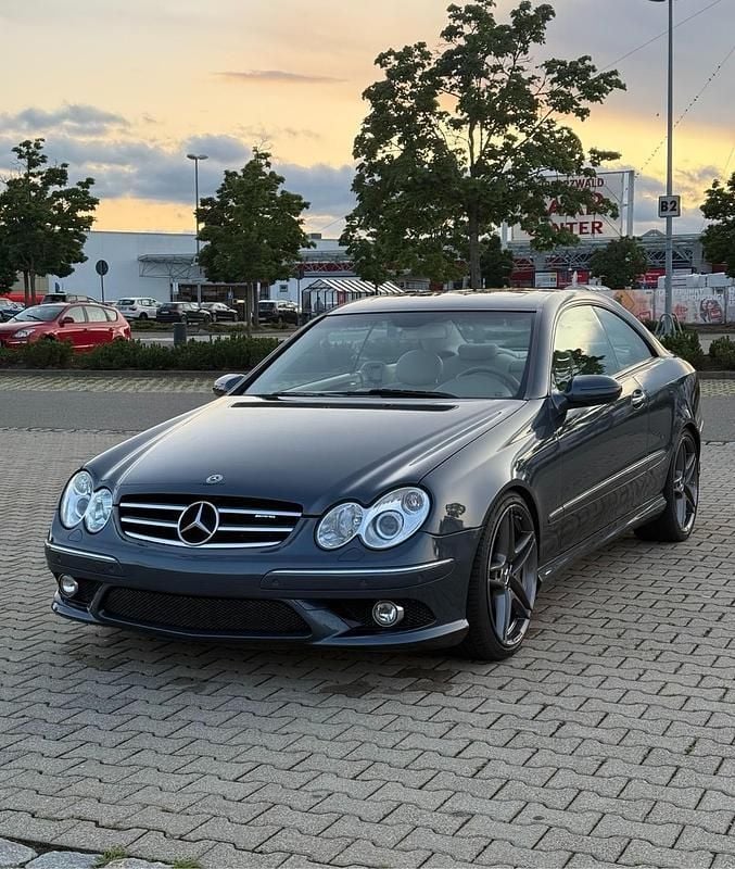 Blau Gebraucht 2004 Mercedes CLK320 AMG Coupé | 9.999 € (Teuer) - Bild 1/4