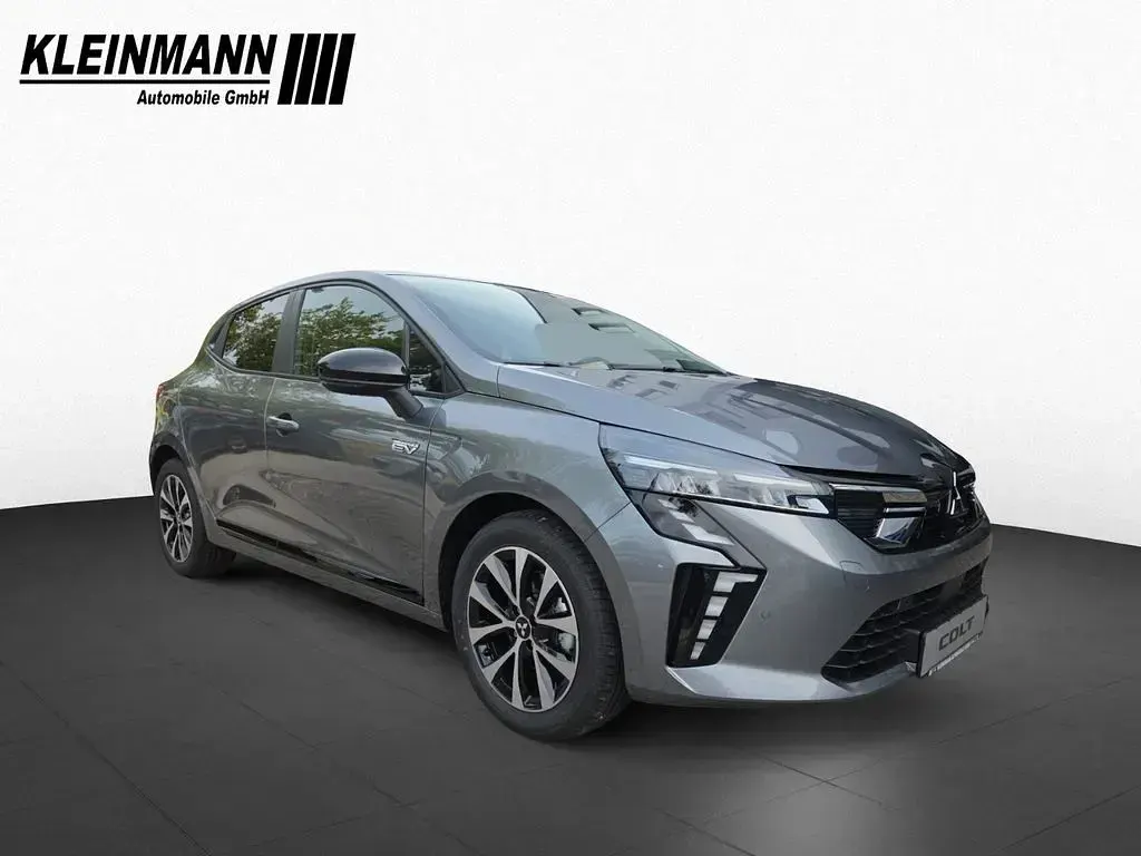 Neu Mitsubishi Colt Plus 91 PS (66 kW) 2026 Grau Kleinwagen