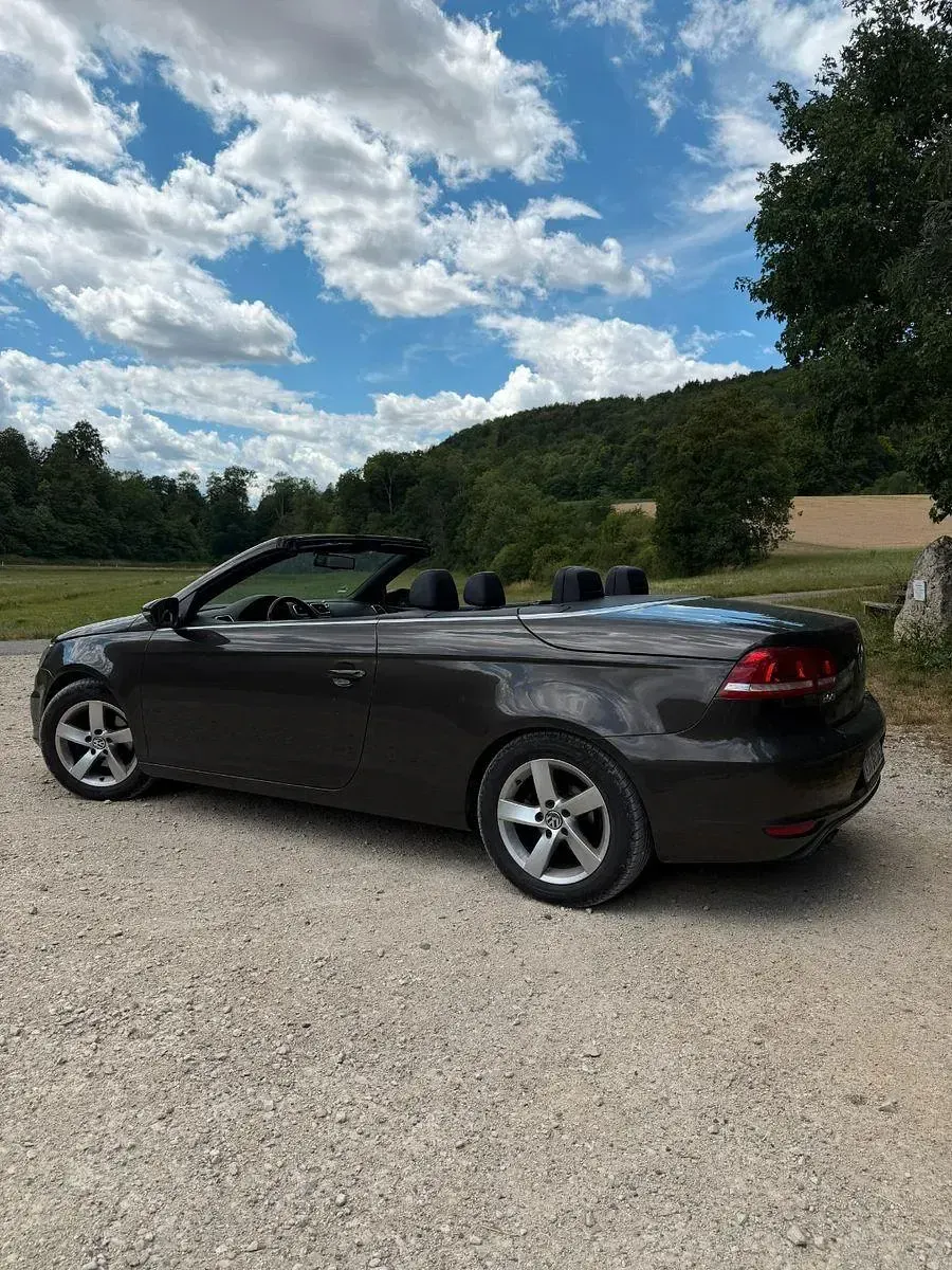 Gebraucht VW Eos 122 PS (89 kW) 2012 Braun Cabrio