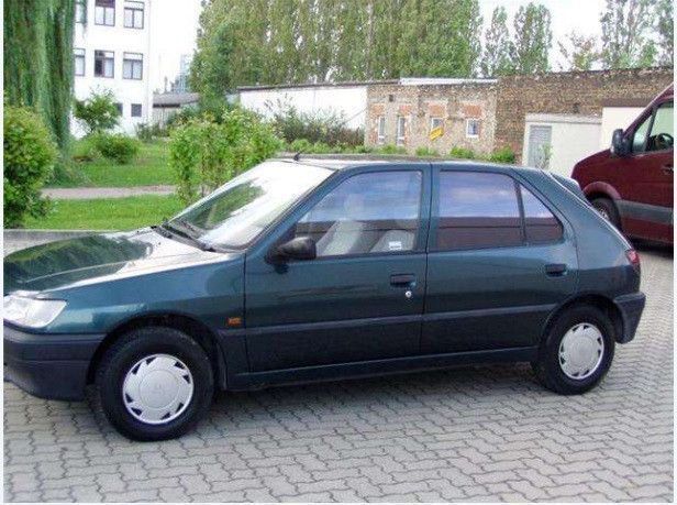 Gebraucht Peugeot 306 75 PS (55 kW) 1995 Grün metallic Limousine