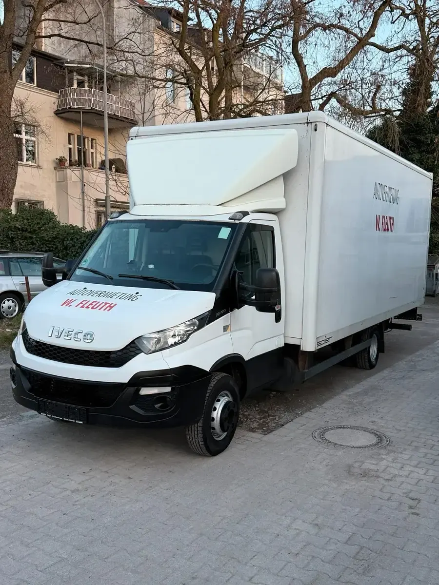 Second-hand Iveco Daily 170 CP (125 kW) 2015 Alb Pickup