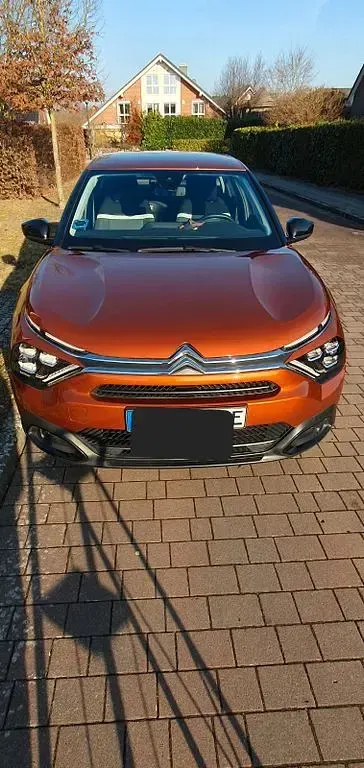 Gebraucht Citroën e-C4 100 kW (136 PS) 2021 Orange Limousine
