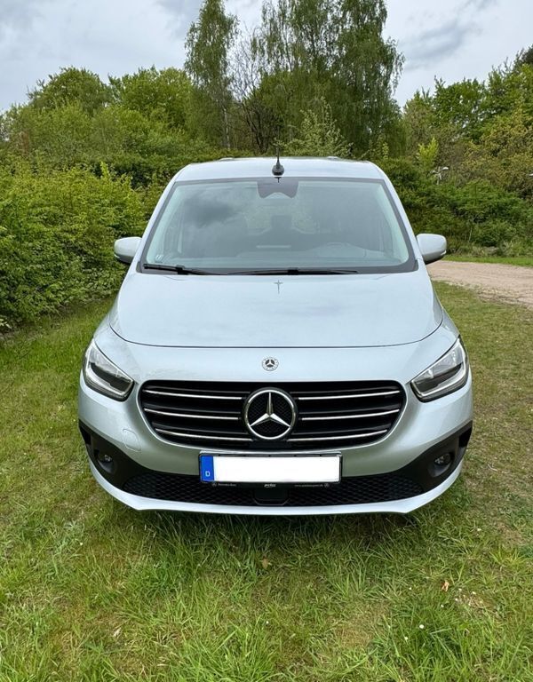 Silber Gebraucht 2023 Mercedes T160 Van / Kleinbus | 22.600 € (Fairer Preis) - Bild 1/4