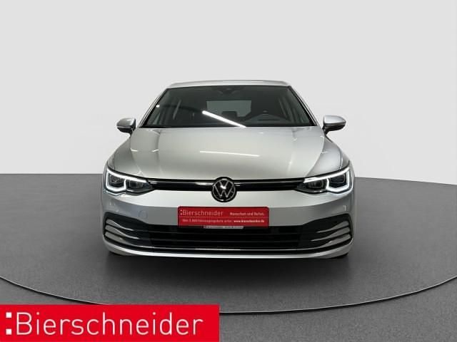 Gebraucht VW Golf VIII Active 150 PS (110 kW) 2023 Silber Limousine