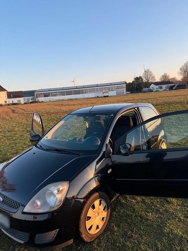 Gebraucht Ford Fiesta 75 PS (55 kW) 2007 Schwarz Kleinwagen