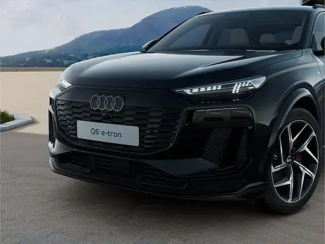 Gebraucht Audi Q6 Sportback e-tron Business 225 kW (306 PS) 2026 Mythosschwarz metallic SUV