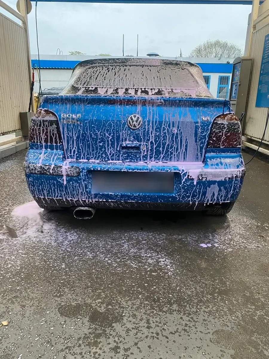 Gebraucht VW Golf 101 PS (74 kW) 2000 Blau Cabrio