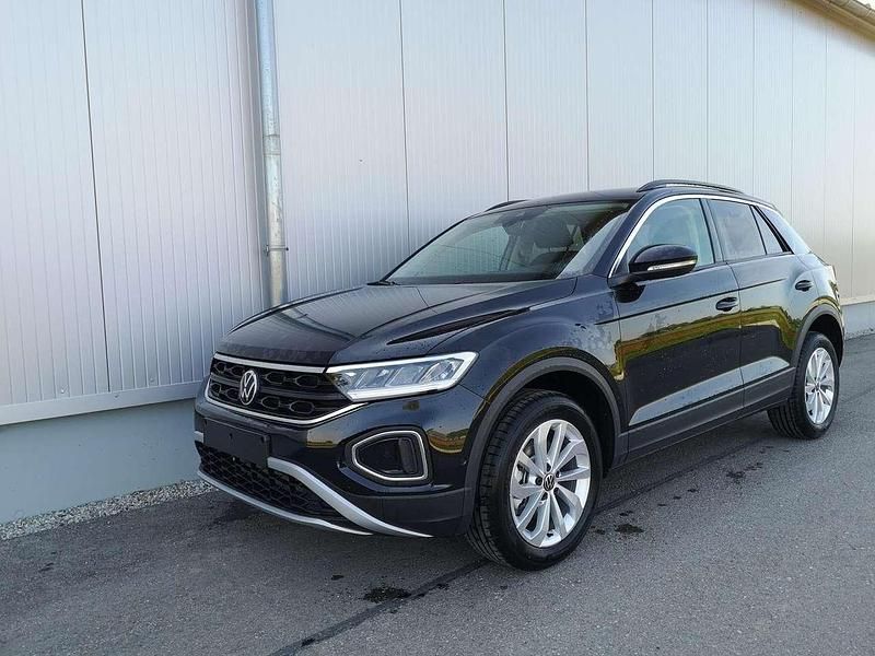 Grenadilschwarz metallic Neu 2025 VW T-Roc Life SUV | 29.290 € (Superpreis) - Bild 1/1