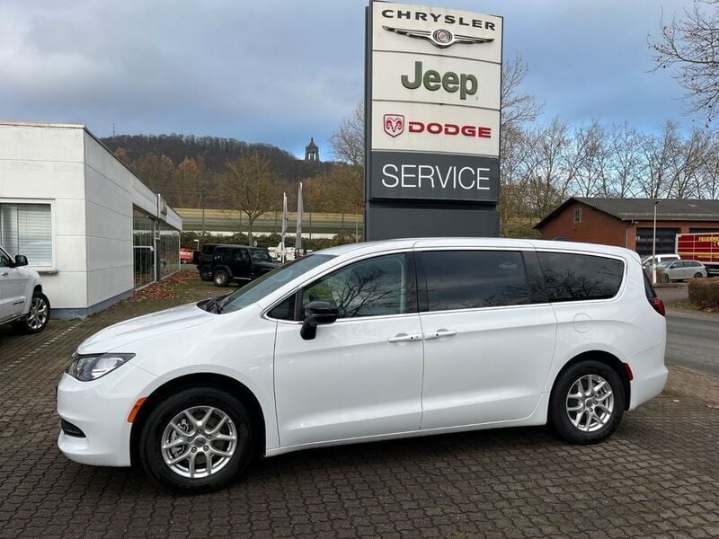 Neu Chrysler Voyager 287 PS (211 kW) 2025 Weiß Van / Kleinbus