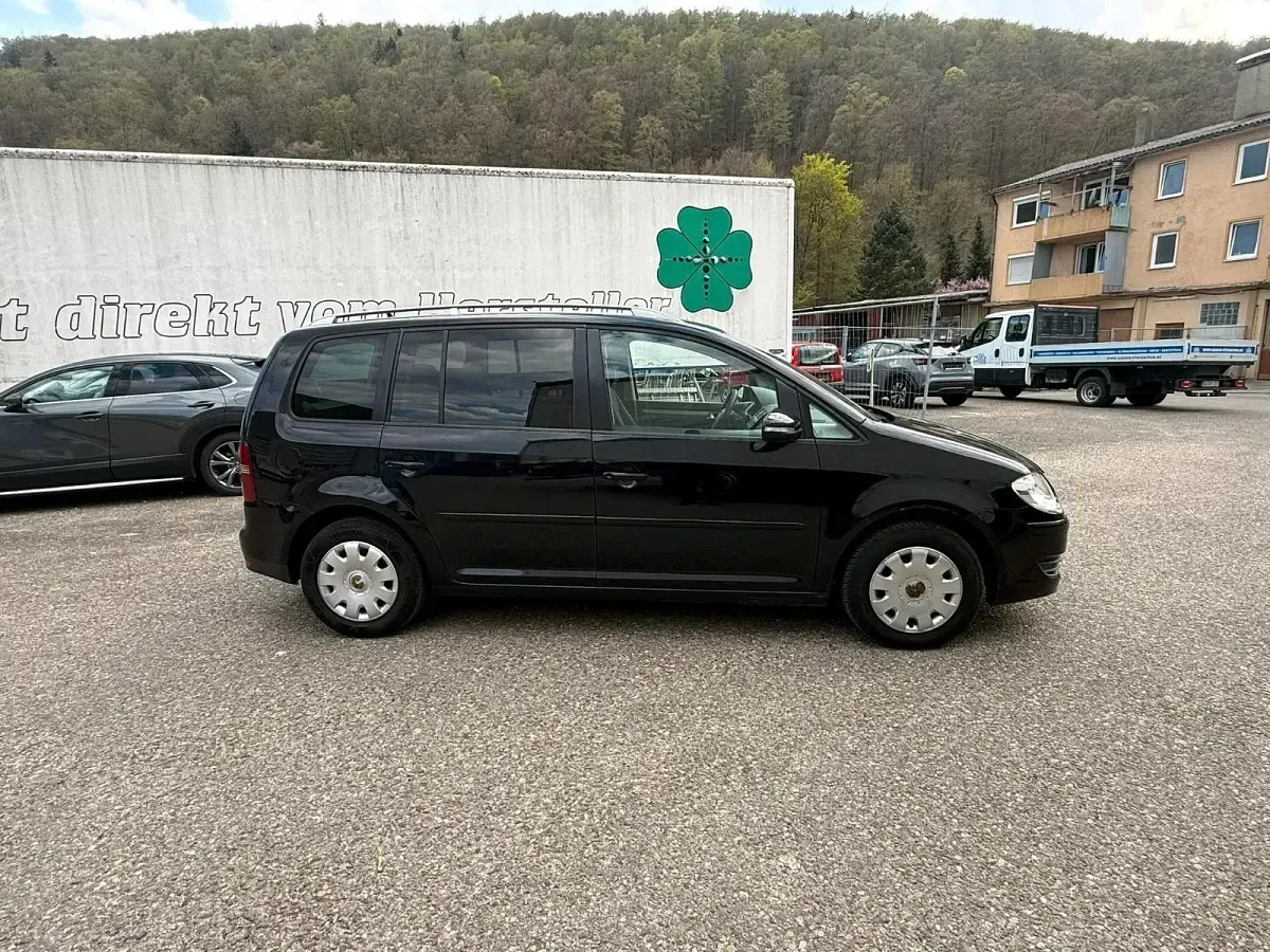 Gebraucht VW Touran 140 PS (102 kW) 2010 Schwarz Van / Kleinbus