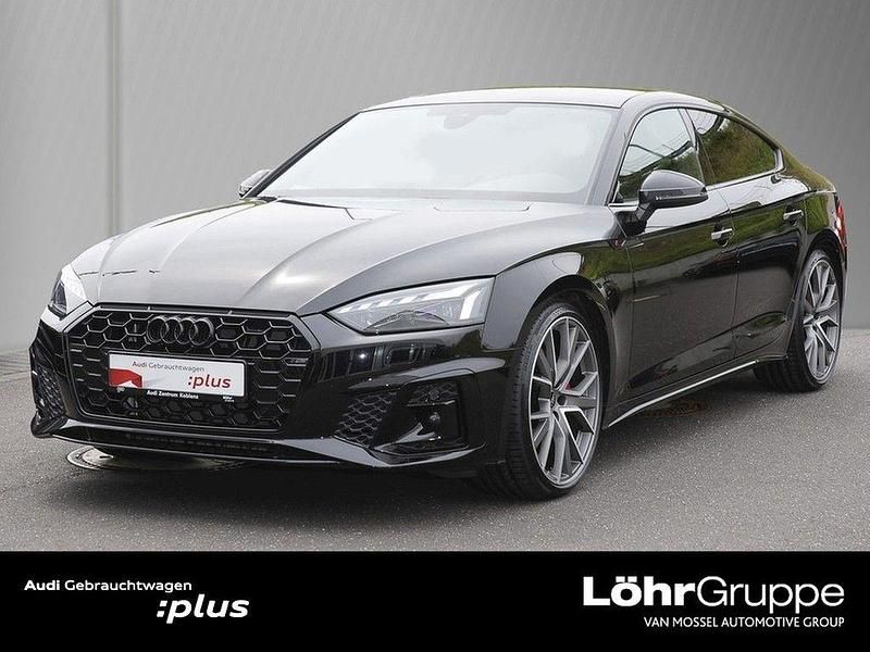 Mythosschwarz metallic Gebraucht 2024 Audi A5 Sportback Business Kleinwagen | 45.480 € (Fairer Preis) - Bild 1/4