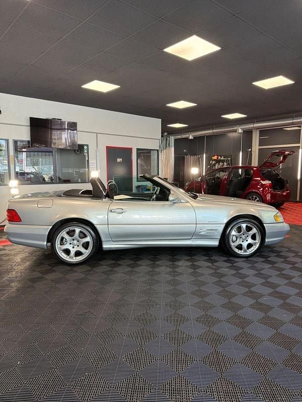 Silber Gebraucht 2001 Mercedes SL500 Cabrio | 33.500 € - Bild 1/4