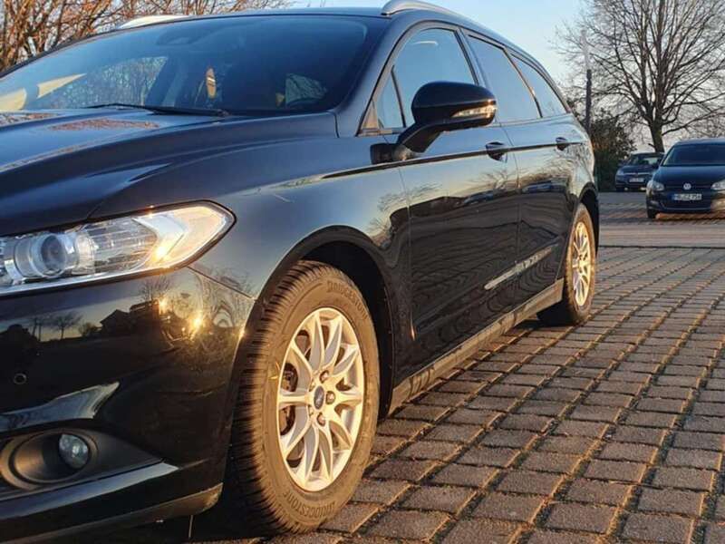 Schwarz Gebraucht 2016 Ford Mondeo Business Edition Kombi | 10.599 € (Guter Preis) - Bild 1/4