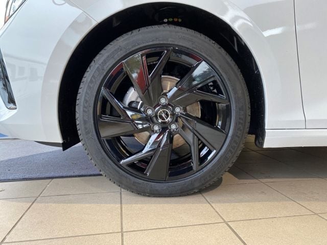 Gebraucht Opel Astra 131 PS (96 kW) 2023 Weiß Limousine