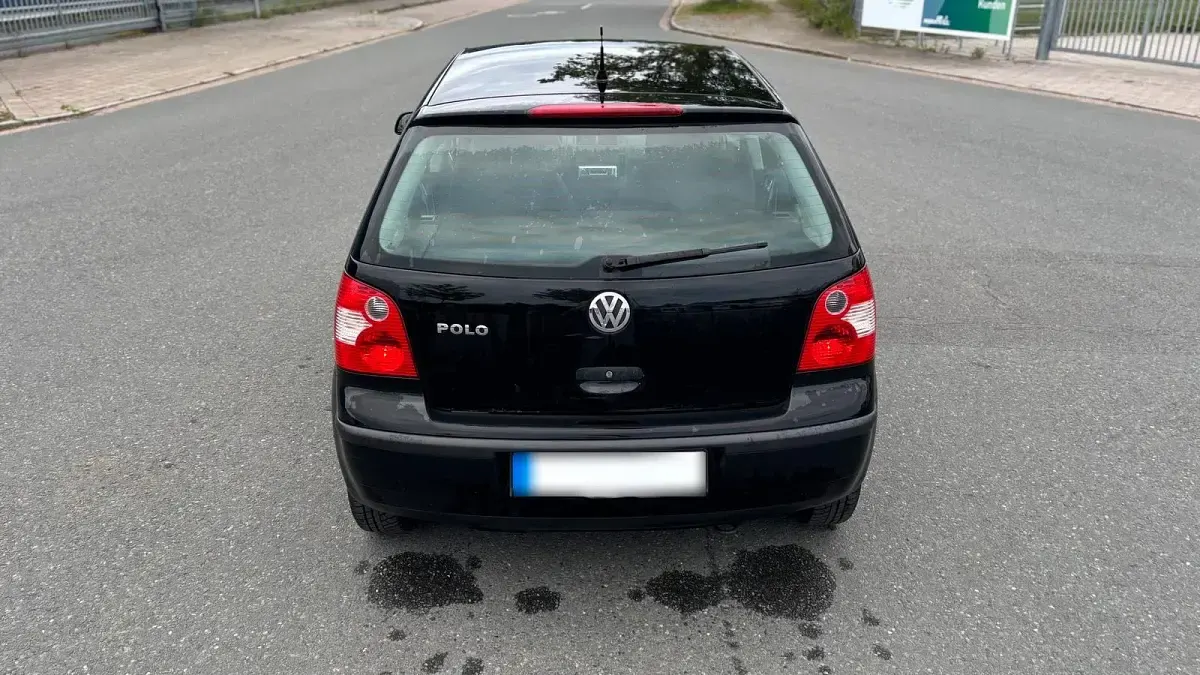 Gebraucht VW Polo 54 PS (39 kW) 2003 Schwarz Kleinwagen