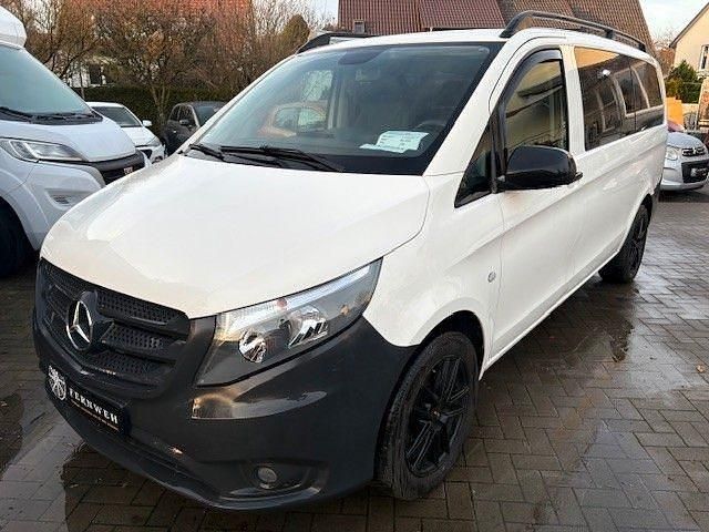 Weiß Gebraucht 2015 Mercedes Vito Van | 21.999 € - Bild 1/4