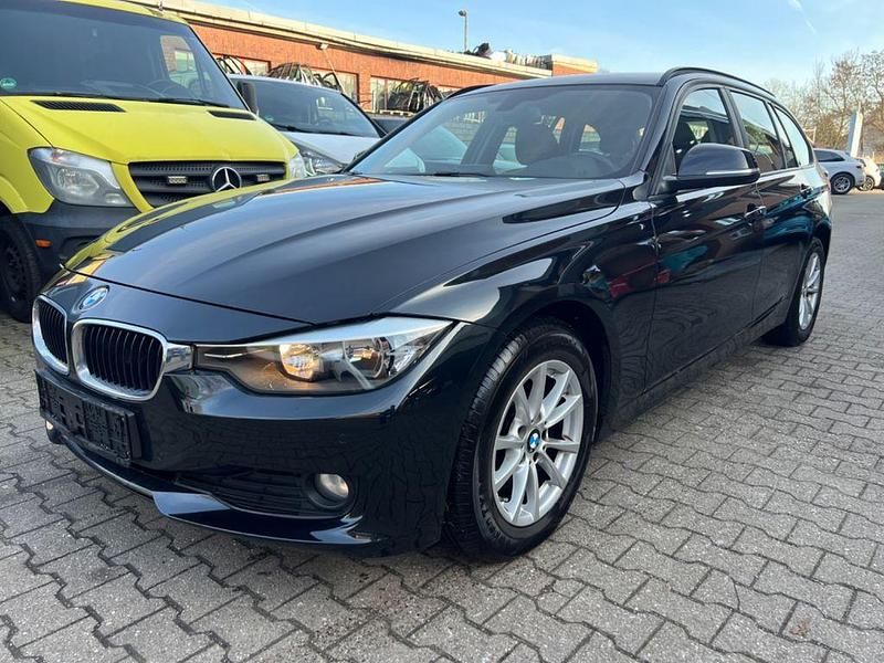 Gebraucht BMW 316 116 PS (85 kW) 2013 Schwarz Kombi