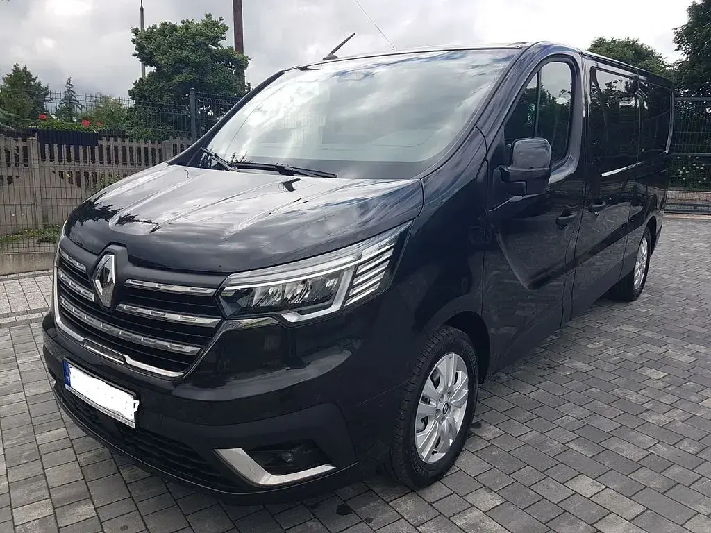 Gebraucht Renault Trafic 150 PS (110 kW) 2024 Schwarz Van / Kleinbus