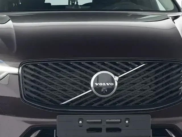 Gebraucht Volvo XC60 Ultra 250 PS (183 kW) 2025 Rot SUV