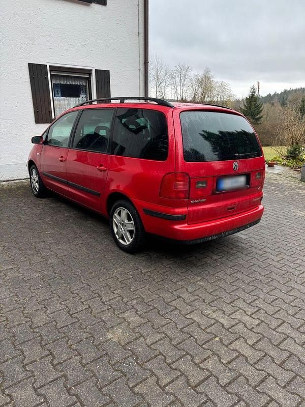 Gebraucht VW Sharan 204 PS (150 kW) 2002 Rot Van / Kleinbus