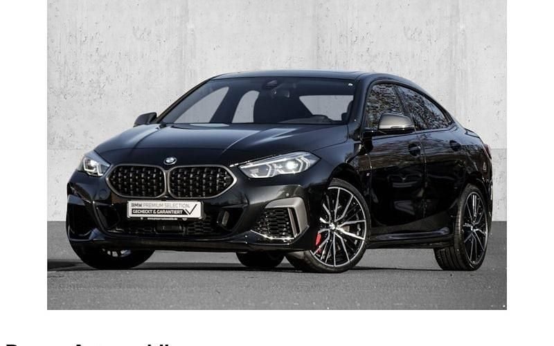 Black sapphire Gebraucht 2024 BMW M235 Efficient Dynamics Coupé | 38.790 € (Fairer Preis) - Bild 1/4