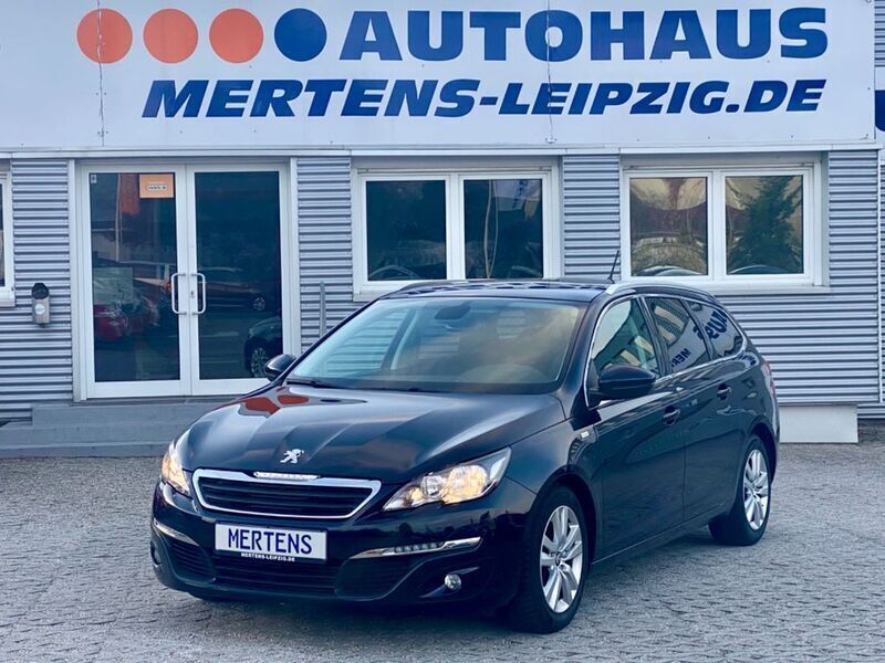Blau Gebraucht 2015 Peugeot 308 Style Kombi | 8.990 € (Etwas zu teuer) - Bild 1/4